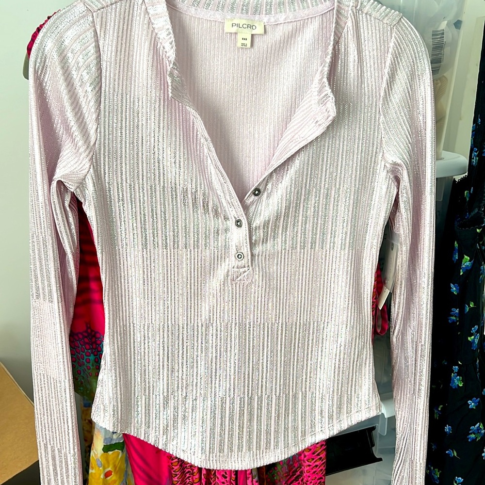 NWT ANTHROPOLOGIE Pilcro The Andie Ribbed Henley Top Shimmer Edition - Picture 3 of 12